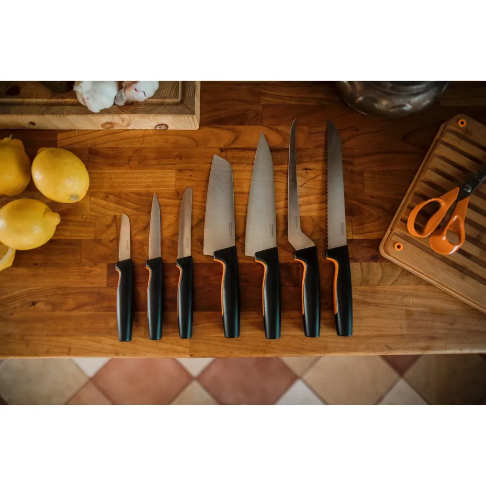 Fiskars FF Santoku-kniv 16cm