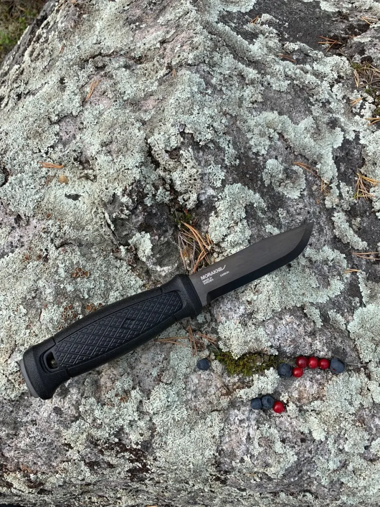 Garberg BlackBlade med läderslida – Morakniv