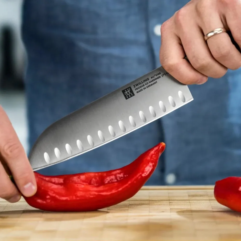 ZWILLING Santoku kniv ALL * STAR 18 cm, träkol logga, Zwilling