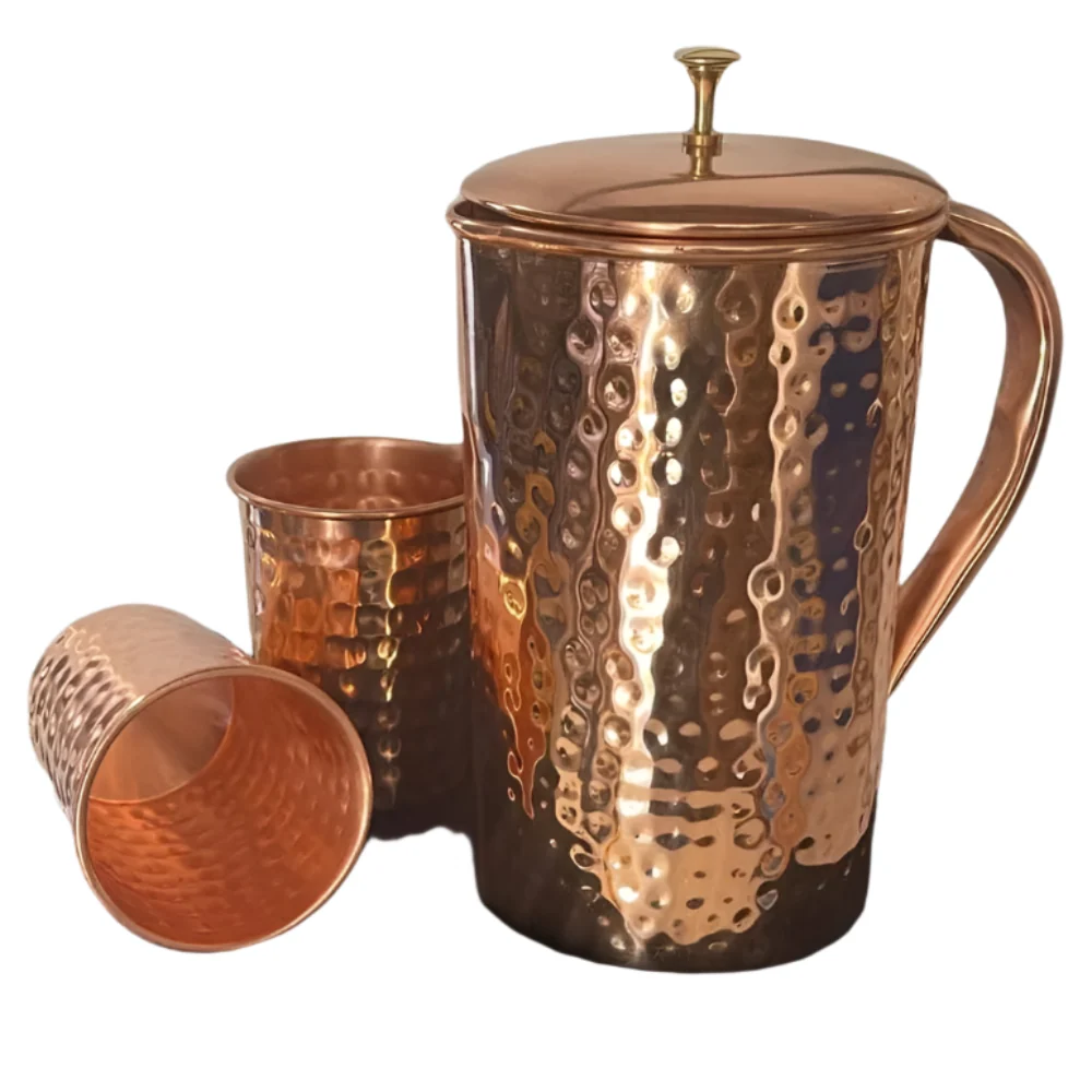Set av ren koppar kanna hamrad ± 1,5 liter med 2 muggar