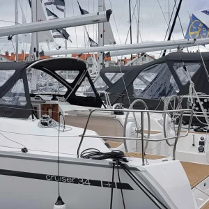 Sprayhood Bavaria 34 Årsmodell 2016