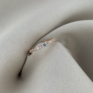 Molly 0.10ct + 12x0.02ct