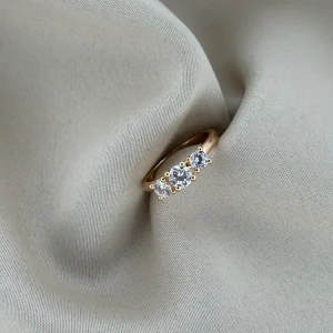 Molly 0.50ct + 2x0,20ct