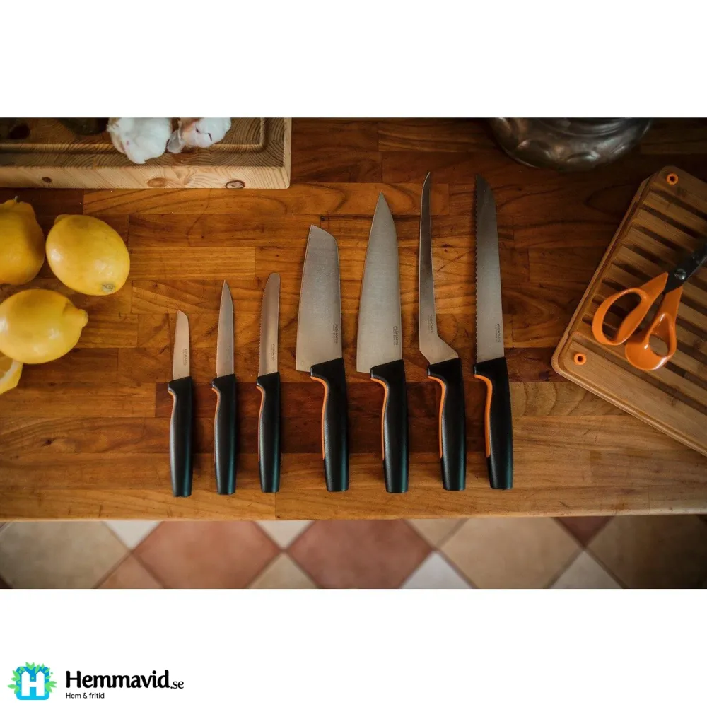 Fiskars FF skalkniv 8cm