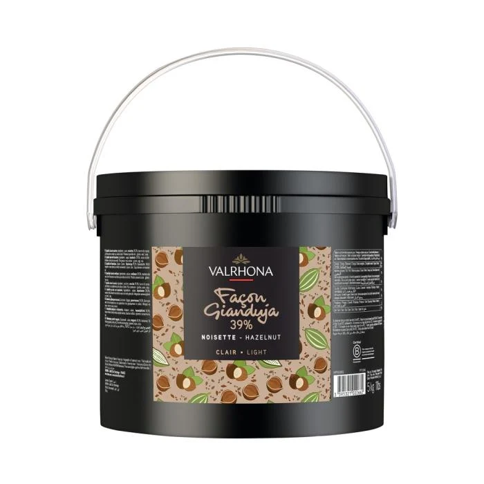 Ljus hasselnötsmassa 39 % på Gianduja-vis – 5 kg