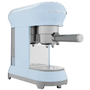 Smeg Halvautomatisk kaffemaskin 50'S STYLE ECF01PBEU, pastellblå