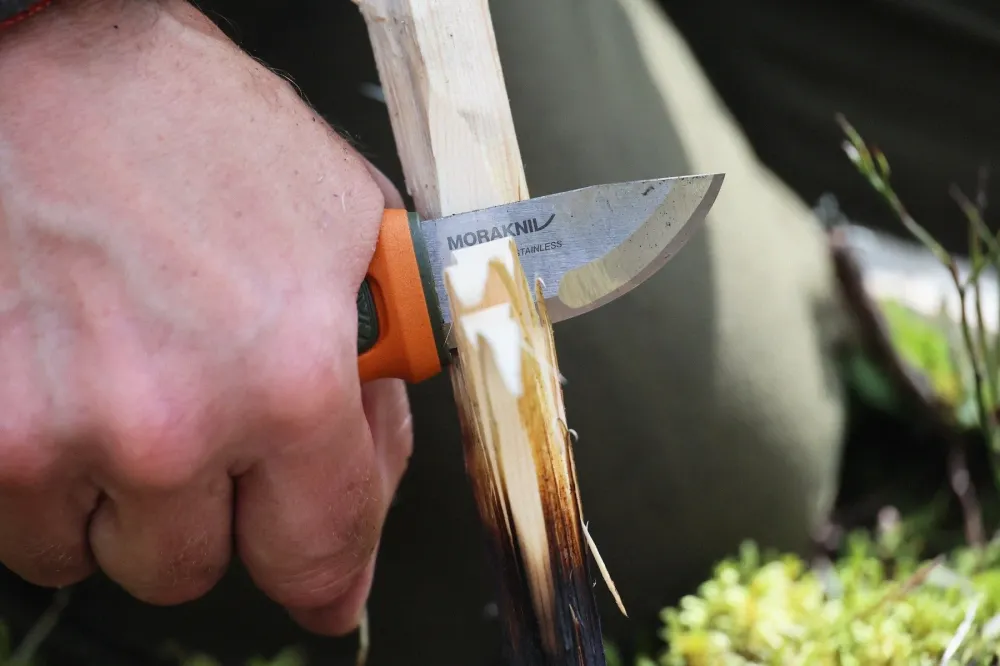Eldris med bältesögla (S) Olive Green/Bu – Morakniv
