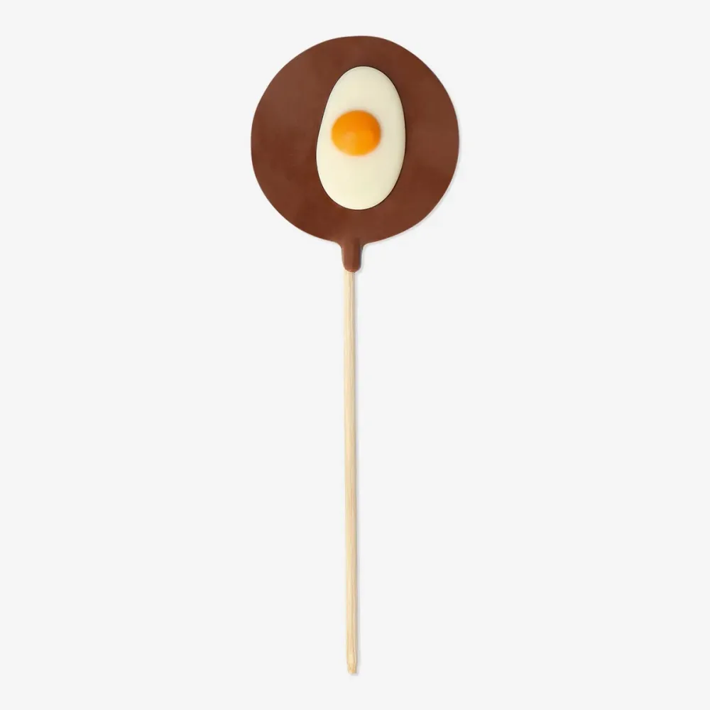 Chokladklubba i form av stekt ägg