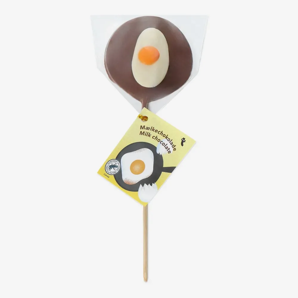 Chokladklubba i form av stekt ägg