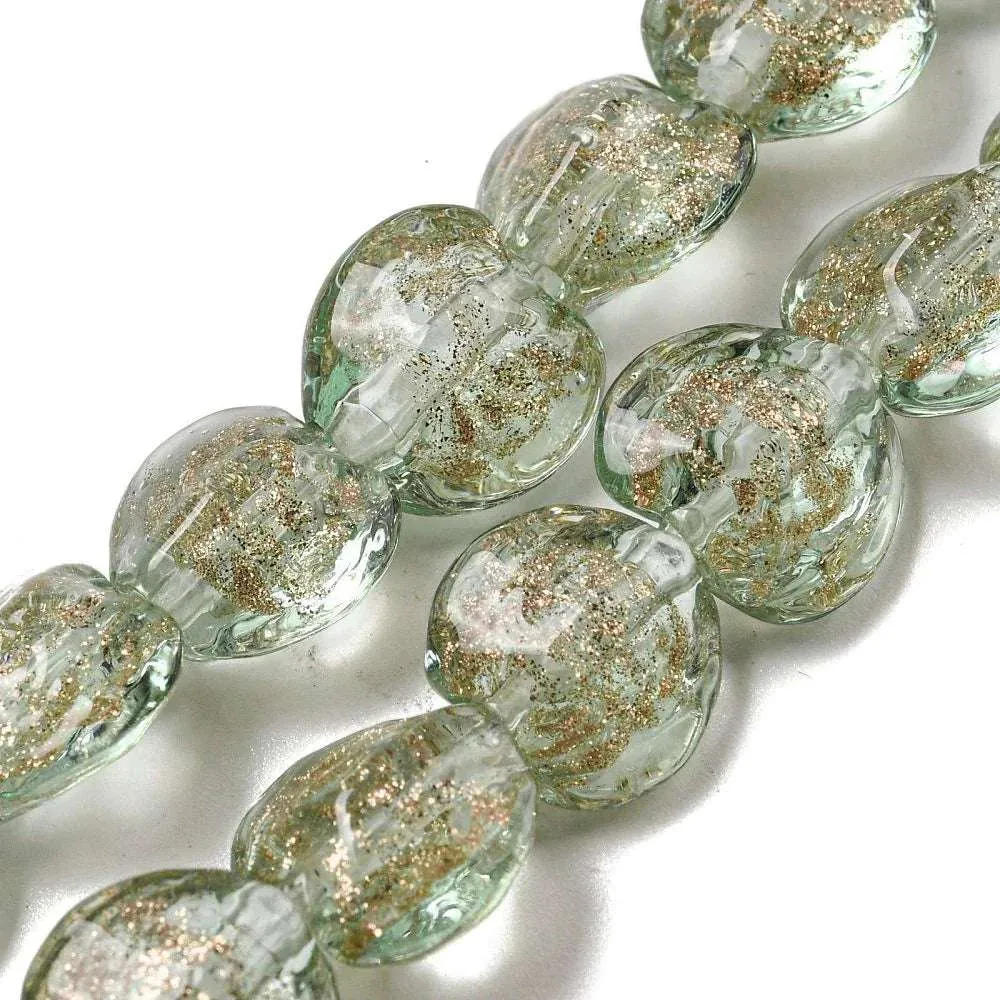 Lampwork Hjärta - Svagt Grön med Guldglitter 12mm 1 styck