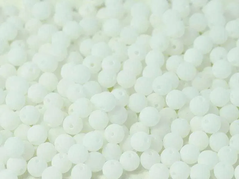 Tjeckiska Druks - Alabaster White dull 4 mm, 50-pack