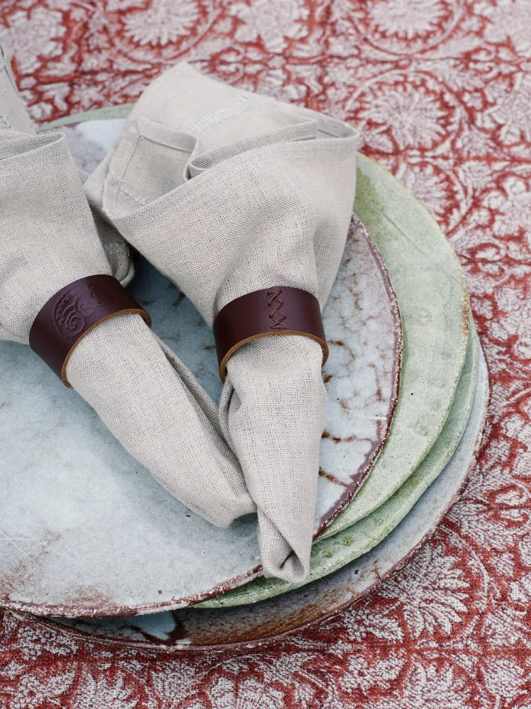 Beige linen napkins embroidery
