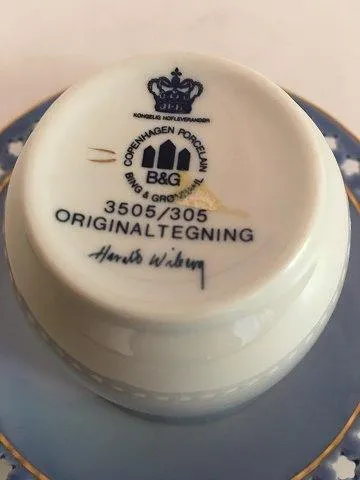 Bing & Grøndahl Harald Wiberg Julestel Kaffekop med Underkop No. 3505/305