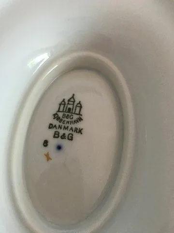 Bing og Grøndahl Måge med Guld Sauceskål No. 8