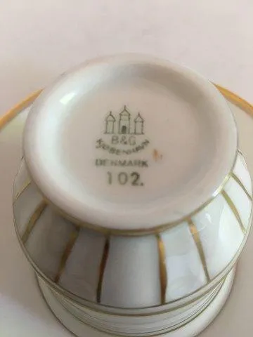 Bing & Grøndahl Offenbach Kaffekop og underkop No 102