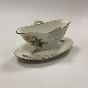 Bing og Grøndahl Saksisk Blomst, Creme Sovseskål No. 8