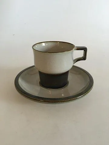 Bing og Grøndahl Stentøj Tema Kaffekop og Underkop No 305