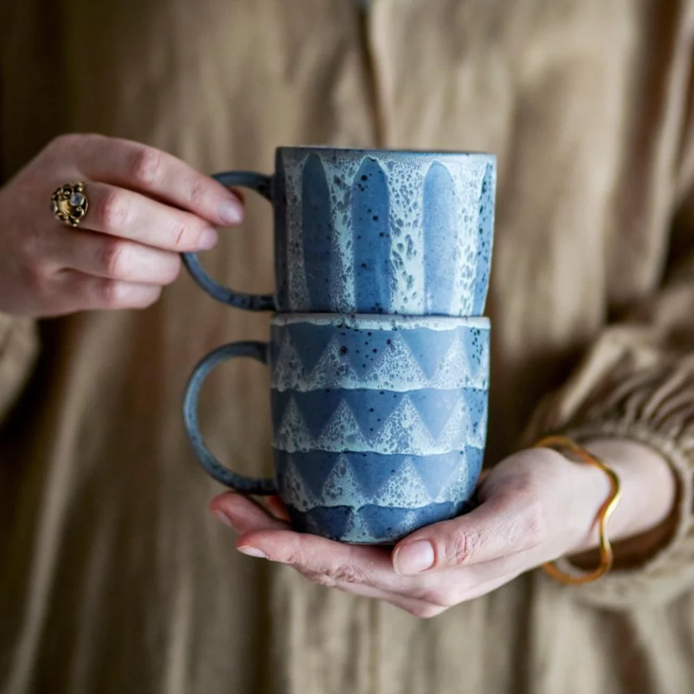 Bloomingville muggset i stengods Ramie Grey 2 st.