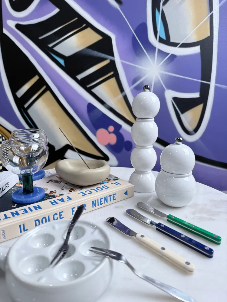 Bobbin Salt & Pepper Mill White
