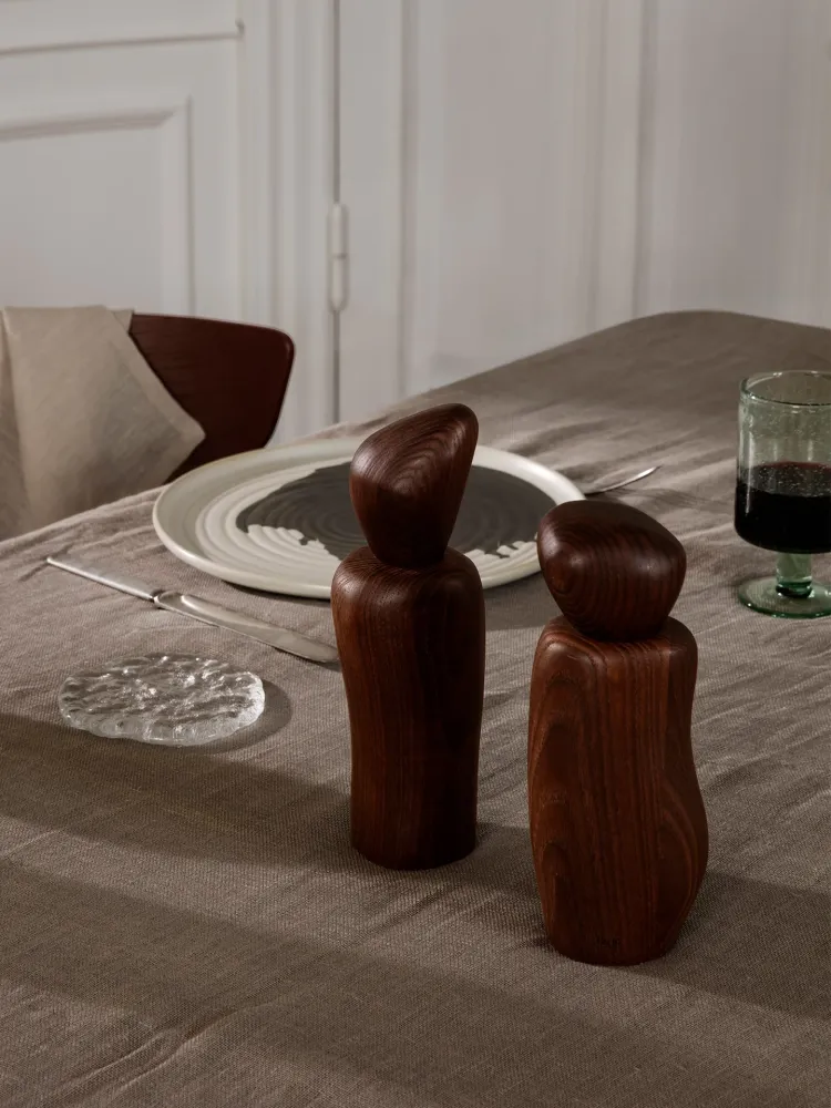 Cairn Grinder - Dark Brown