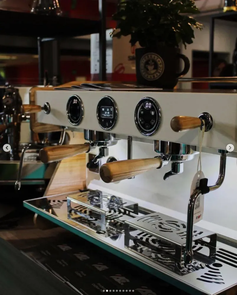 Elysium kommersiell espressomaskin