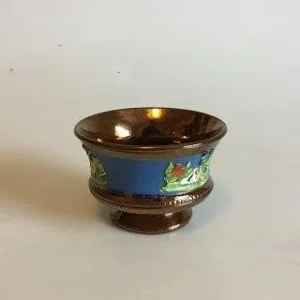 Engelsk kobber lustre sukker skål med farverigt relief. Keramik