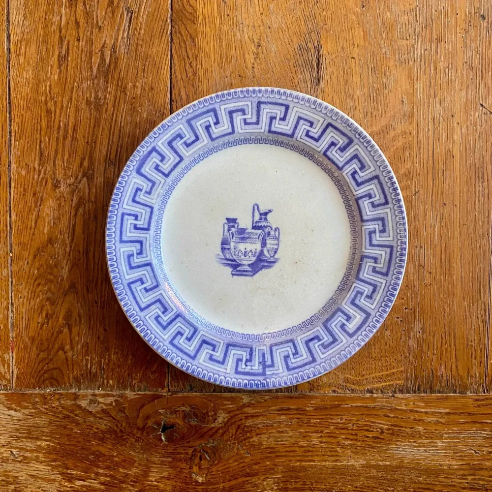 English “Key Border” Plate Etruscan Vases – Mid-19th Century