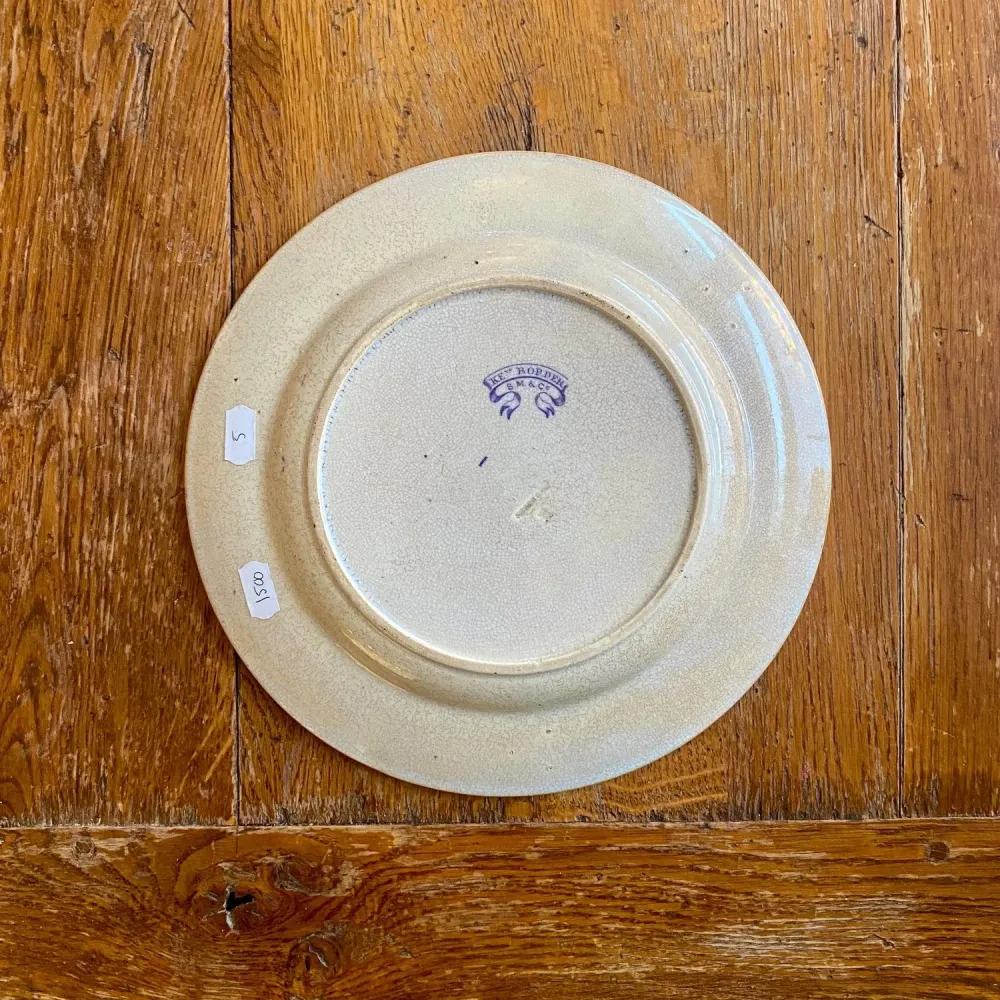 English “Key Border” Plate Etruscan Vases – Mid-19th Century