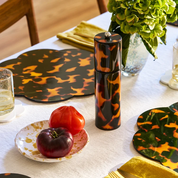 Faux Tortoiseshell Rund Kolumn Salt- eller Pepparkvarn