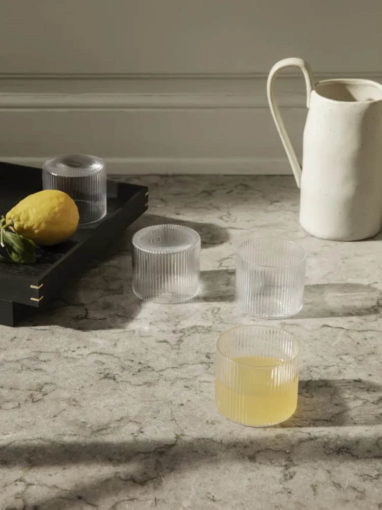 Flow Jug - Off-White Speckle Ferm Living - SE