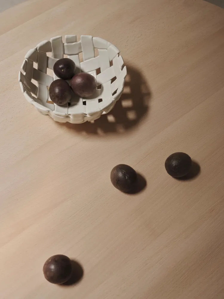 Plait Bowl - Ø24 - Off-White Ferm Living - SE