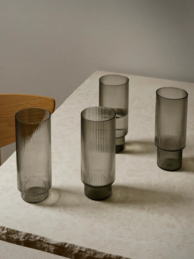 Ripple Long Drink Glasses - Set 4 - Smoked Grey Ferm Living - SE