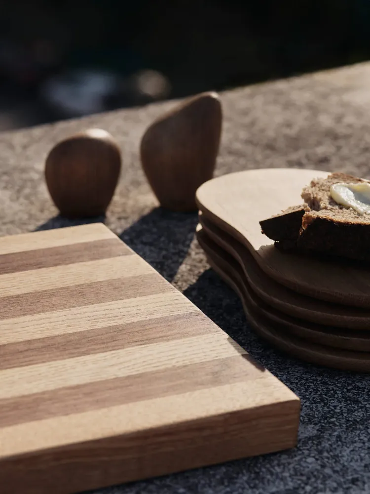 Stribe Cutting Board - Bold - Walnut/Oak Ferm Living - SE