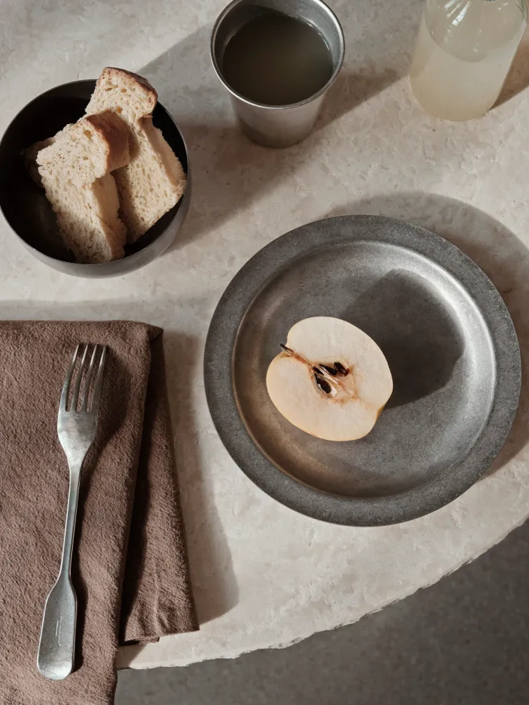 Tumbled Plate - Stainless Steel Ferm Living - SE