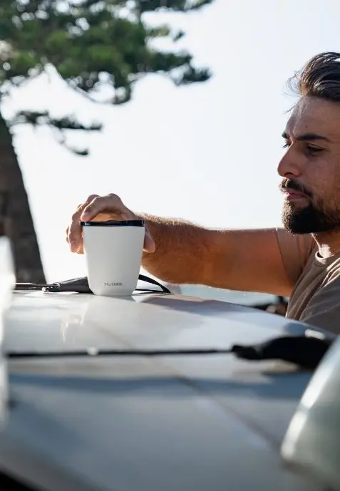 Huskee Steel Mug 235 ml – durable coffee cup white