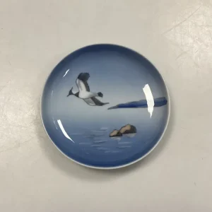 Lyngby Porcelænsskål med Fugl over havet No. 123-3-6