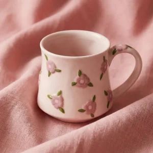Mugg med präglade körsbärsblommor - 320 ml