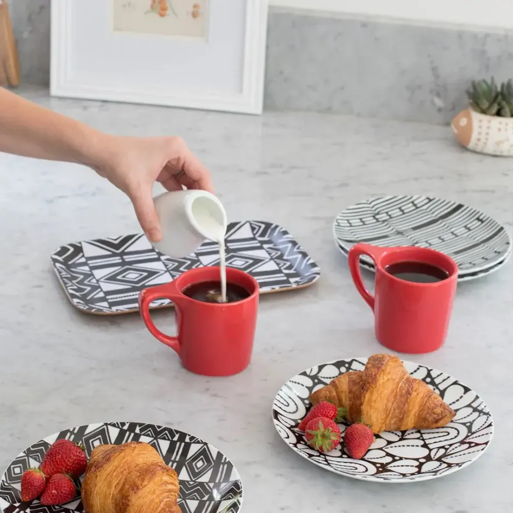 Porcelain Lino Creamer 3oz