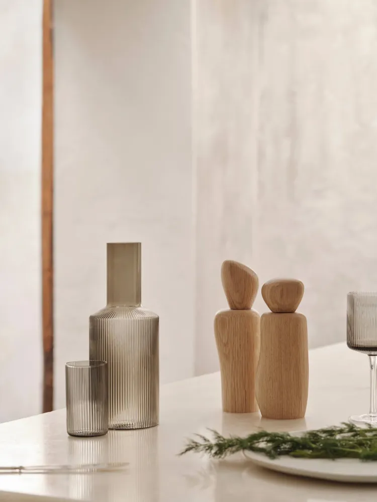 Ripple Carafe - Smoked Grey