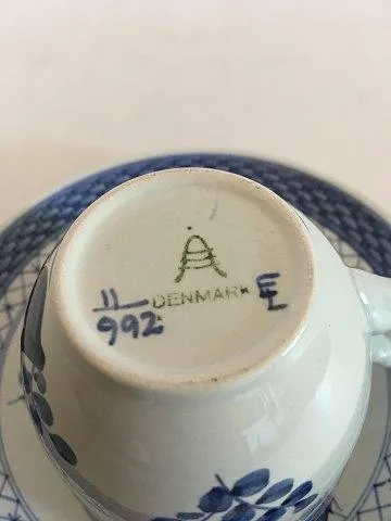 Royal Copenhagen /Aluminia Blå Tranquebar Kaffekop med Underkop No. 992