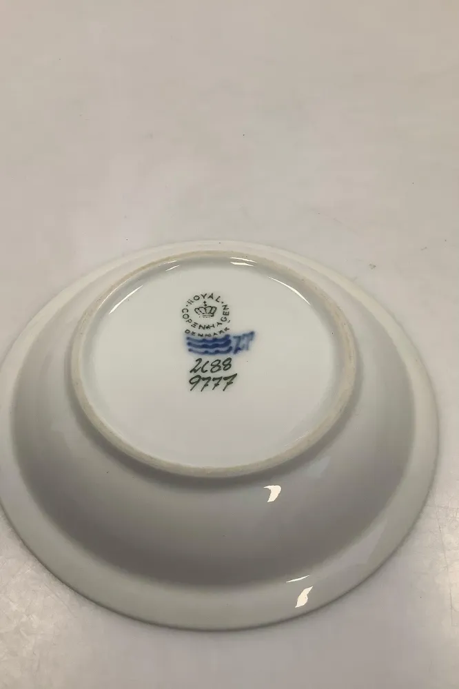Royal Copenhagen Art Nouveau Lille skål No 2688/9777