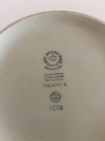 Royal Copenhagen "Blåkant" Kaffekande No. 3058