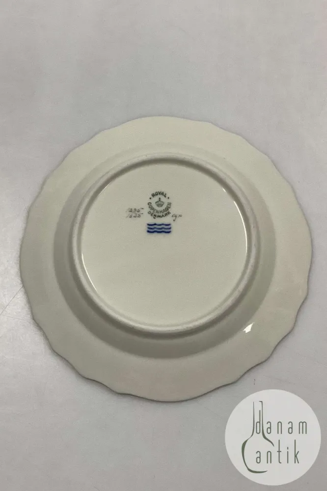 Royal Copenhagen Creme Svejfet med Guld (Stel 1235) Kagetallerken No. 1625