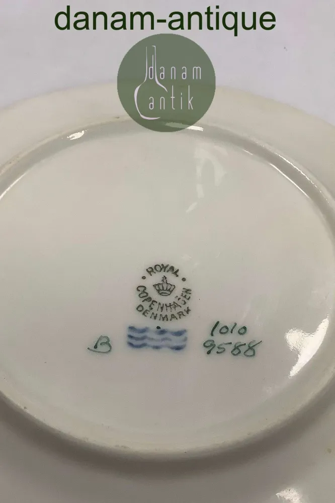 Royal Copenhagen Fensmark Kagetallerken No 9588