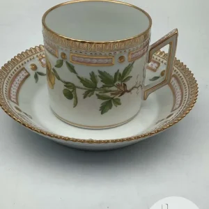 Royal Copenhagen Flora Danica Chokoladekop No 054 (3513)