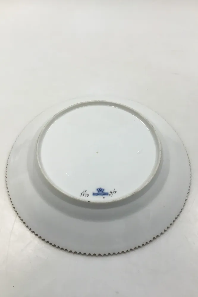 Royal Copenhagen Flora Danica Juliane Marie Frokosttallerken No 17/3550