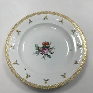 Royal Copenhagen Flora Danica Juliane Marie Middagstallerken No 17/3549