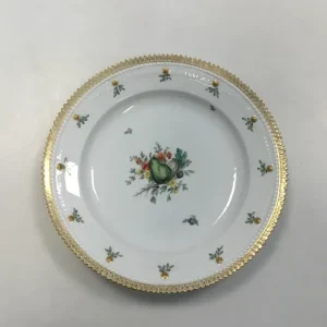 Royal Copenhagen Flora Danica Juliane Marie Frokosttallerken No 17/3550
