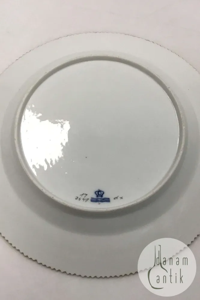Royal Copenhagen Flora Danica Juliane Marie Middagstallerken No 17/3549