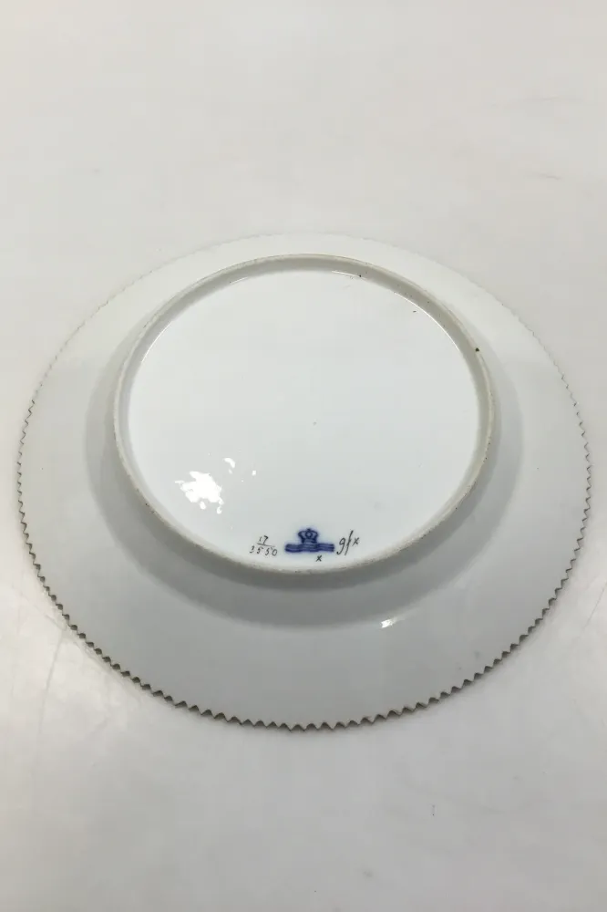 Royal Copenhagen Flora Danica Juliane Marie Frokosttallerken No 17/3550